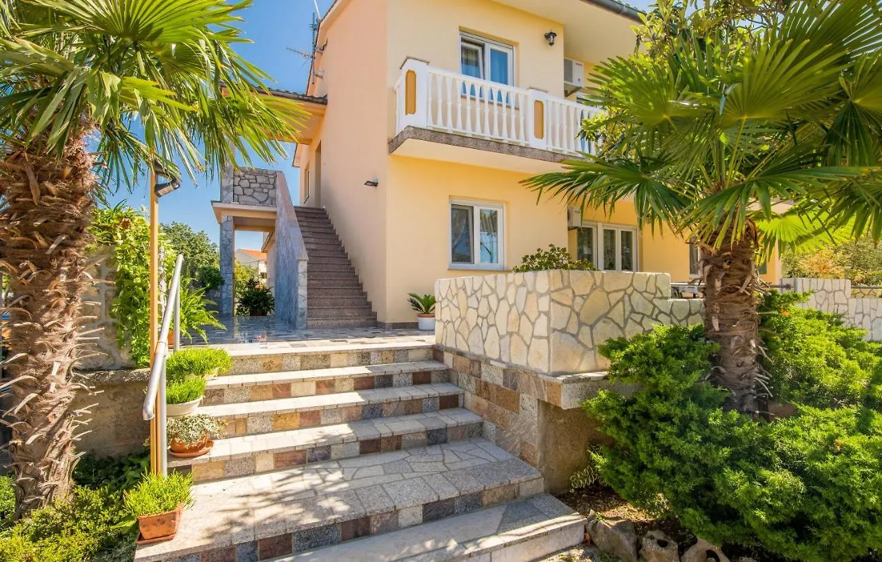Guest house Rooms Valentino Vrh