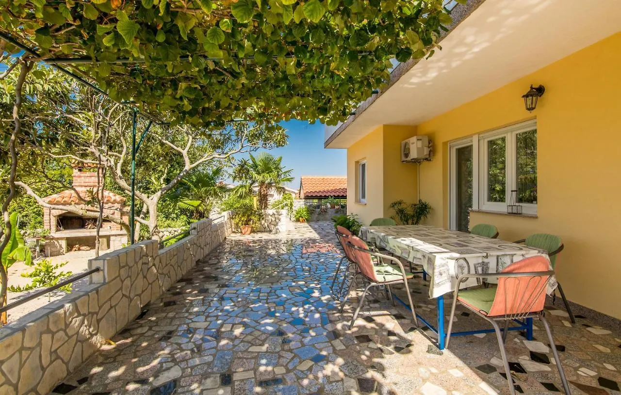 Vendégház Rooms Valentino Vrh